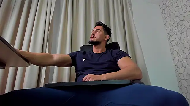 ClintMasters live sex cam