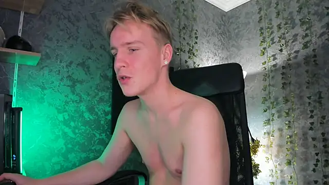 AlexxSweet live sex cam