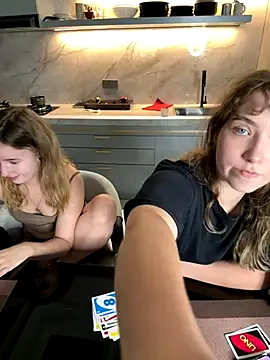 Nura_n_Sarah live sex cam