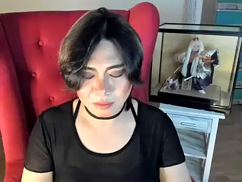 GoldenTs69 live sex cam