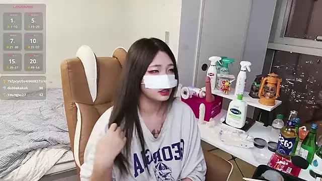 Milk_Sola live sex cam