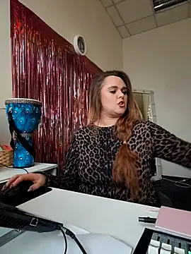 Juicy_PeachLux's cam snapshot