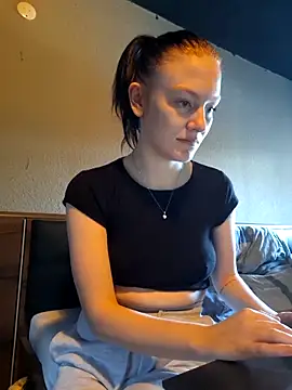 Lilly_hase live sex cam