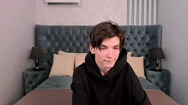 alfred_joness's cam snapshot