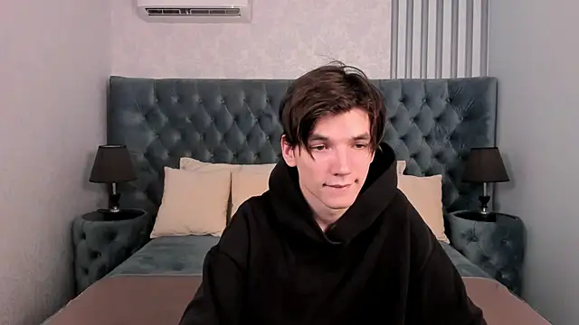 alfred_joness's cam snapshot