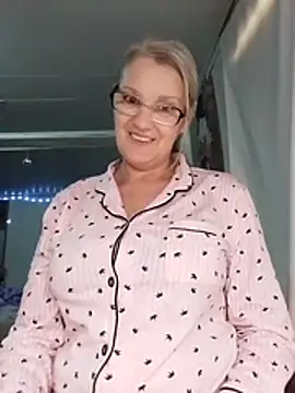 irinamaux live sex cam