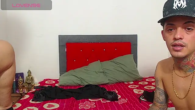 miawhithee live sex cam