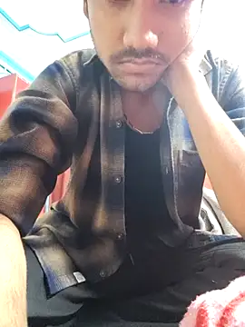 Drakyguy live sex cam