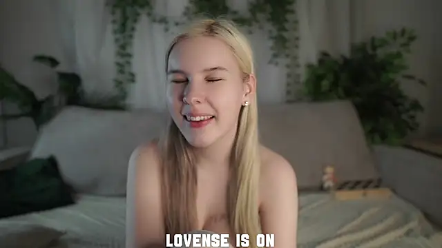 ElizSpieth live sex cam