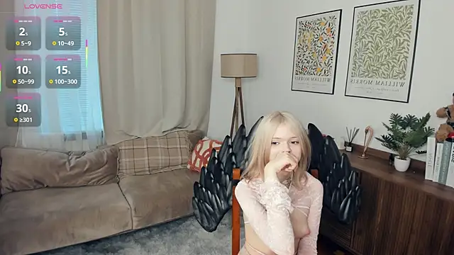 LaureMestler live sex cam