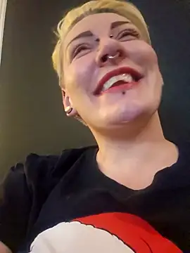 PinkTheHawk live sex cam