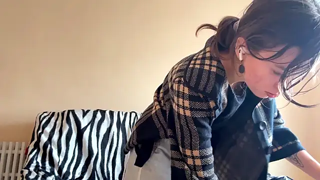 BunkedTempter live sex cam