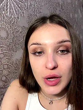 ErikaMuse's cam snapshot