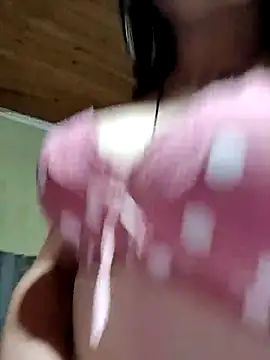 Kitty_Melodi live sex cam