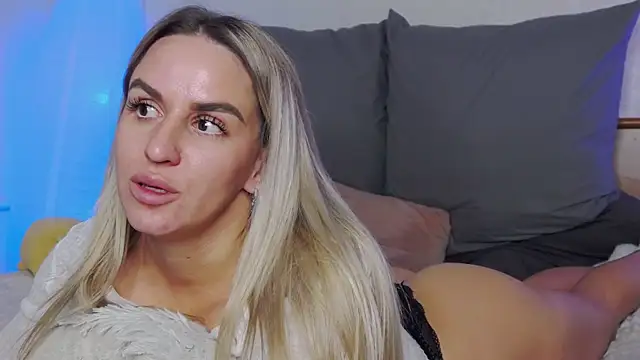 SofiJames live sex cam