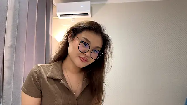 HoneyKitsu live sex cam