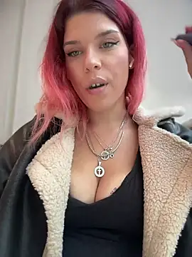 RiriRoseey live sex cam