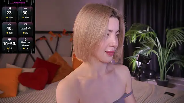 LindaThacker live sex cam