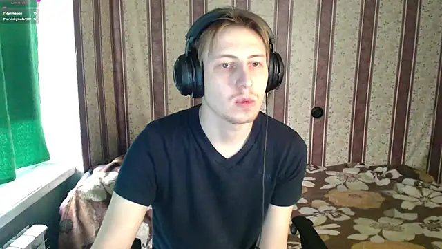 darienlarge live sex cam