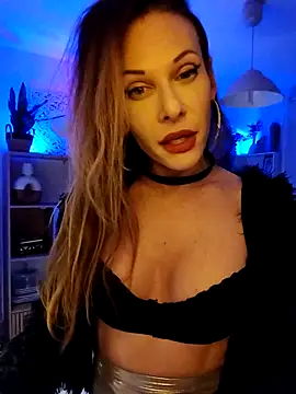 Luna_Kitanna live sex cam