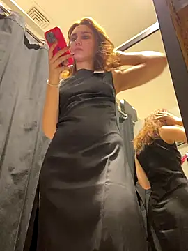 QuitieLia live sex cam