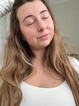 curvyflawless live sex cam