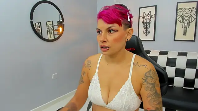 NoaKitsu live sex cam