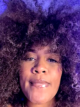 riri_brunnete live sex cam