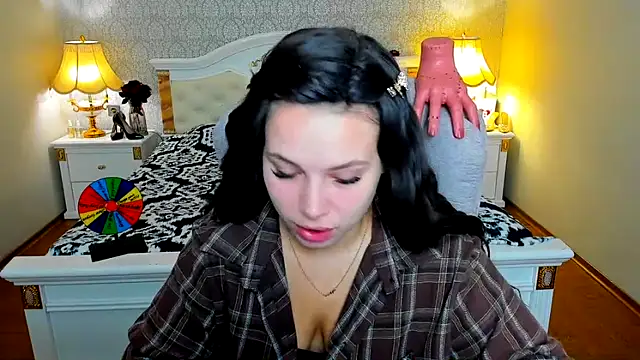 OmniaSher's cam snapshot