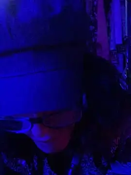 gurlnips live sex cam