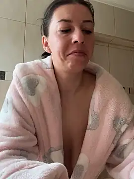 EdaQueen live sex cam