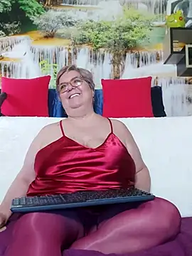 QueenPammy1 live sex cam