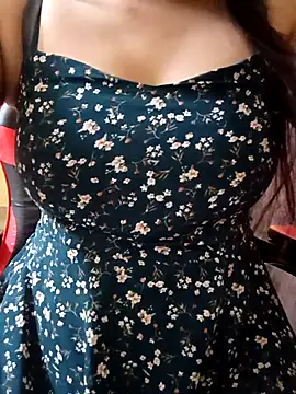 Quinn_SAHIBAA live sex cam