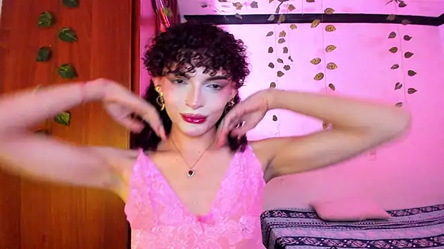 lucianromero live sex cam