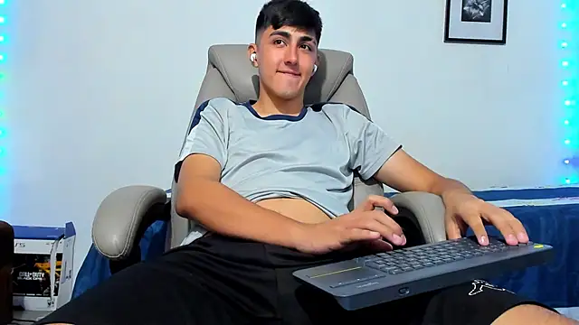 babymaik live sex cam