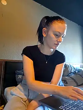 Lilly_hase live sex cam