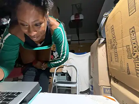 wynterheat live sex cam