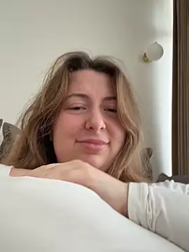 curvyflawless live sex cam