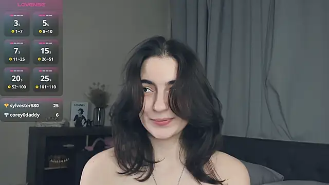 DracosMoon live sex cam