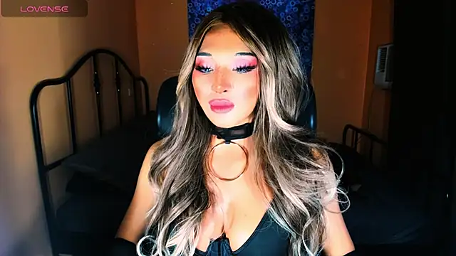 xUrGoddess_Bellax live sex cam