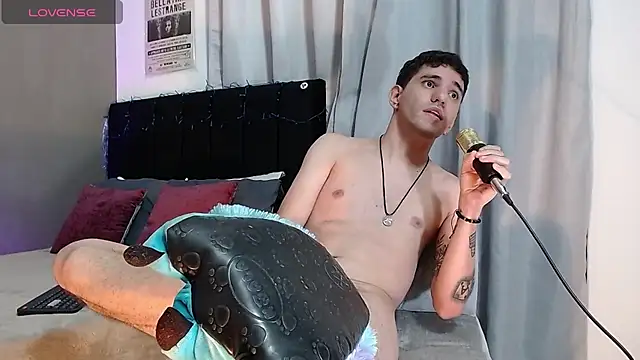 Matteo12_ live sex cam