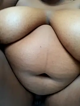 SWEETDOLLY29XX live sex cam