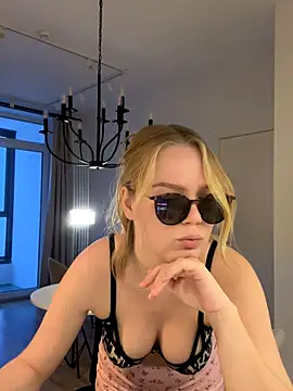 Little_Forest_ELF live sex cam