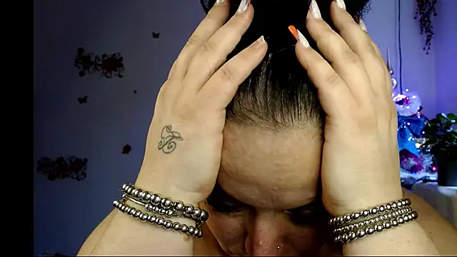 andreea2011 live sex cam