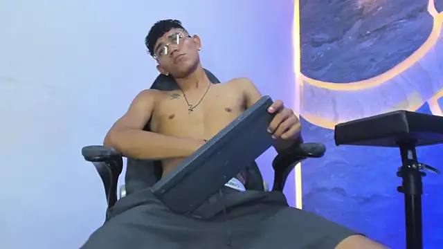 Sex_Boy_33_ live sex cam