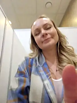 Bondgirl_013 live sex cam