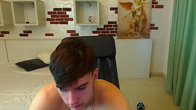 BradyFlint live sex cam