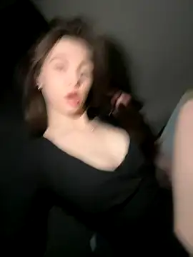 MilaBee live sex cam
