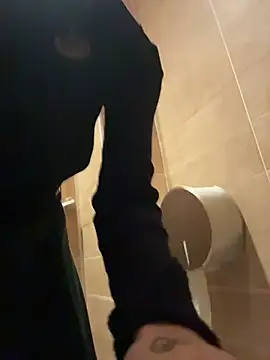 RosieSecret live sex cam