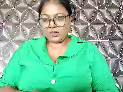 IndianDelia live sex cam